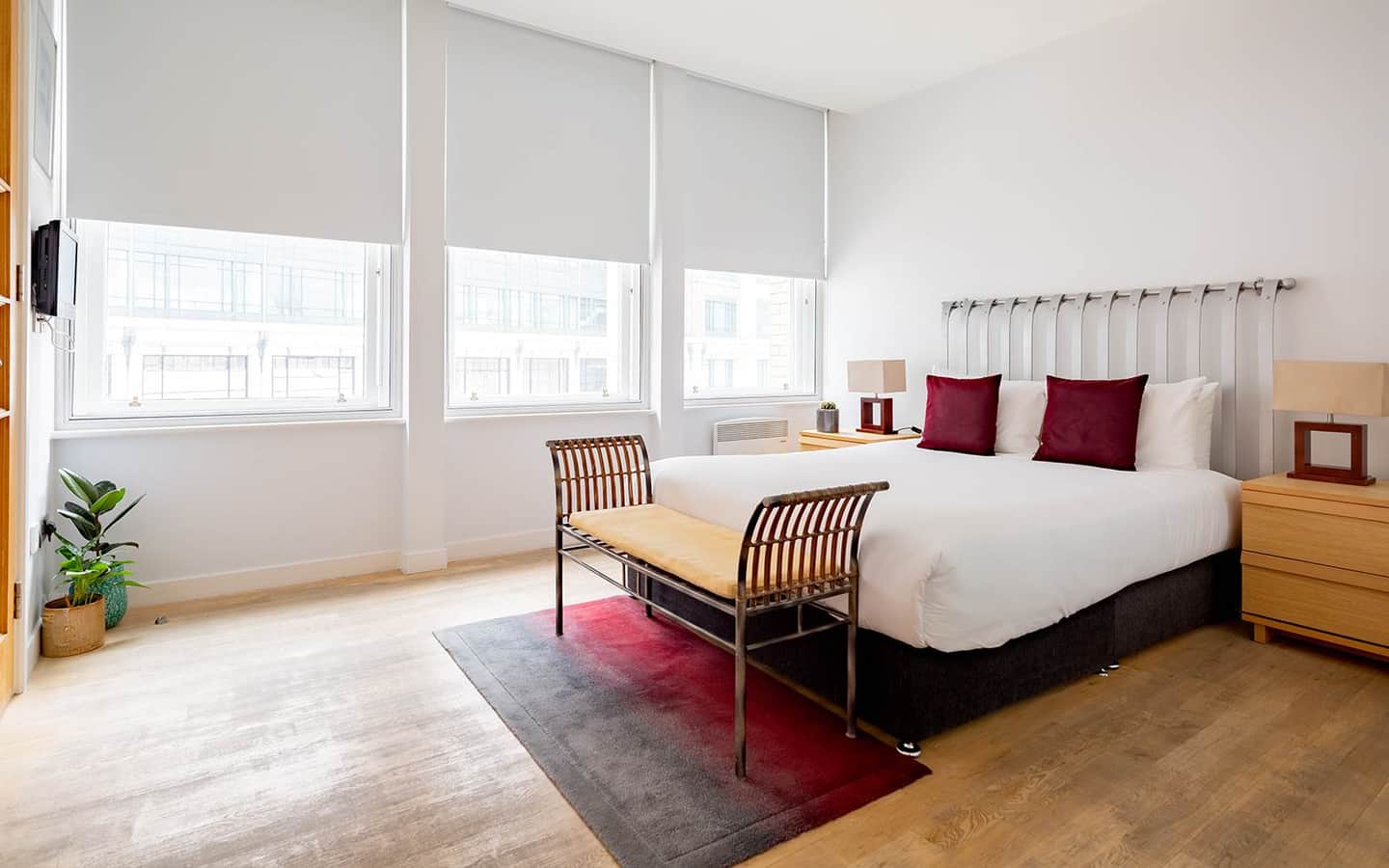 196 Bishopsgate Apartments by DMONTRIO