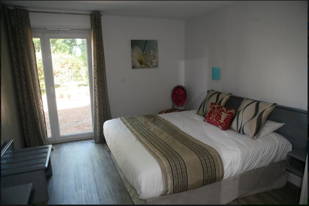 H Hôtel ex Les Printanières