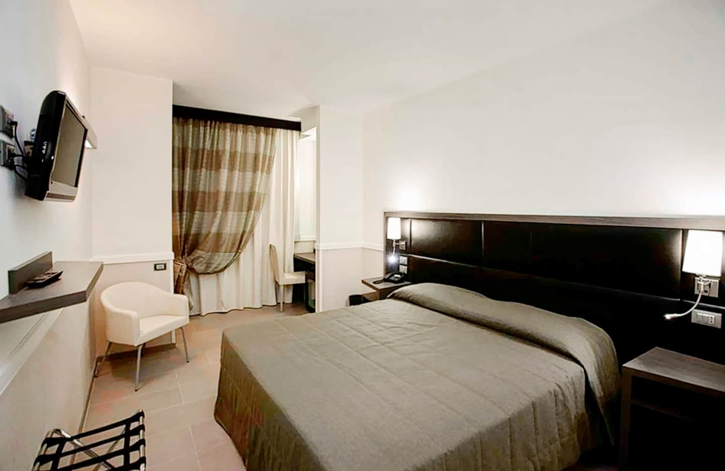 Hotel Artis