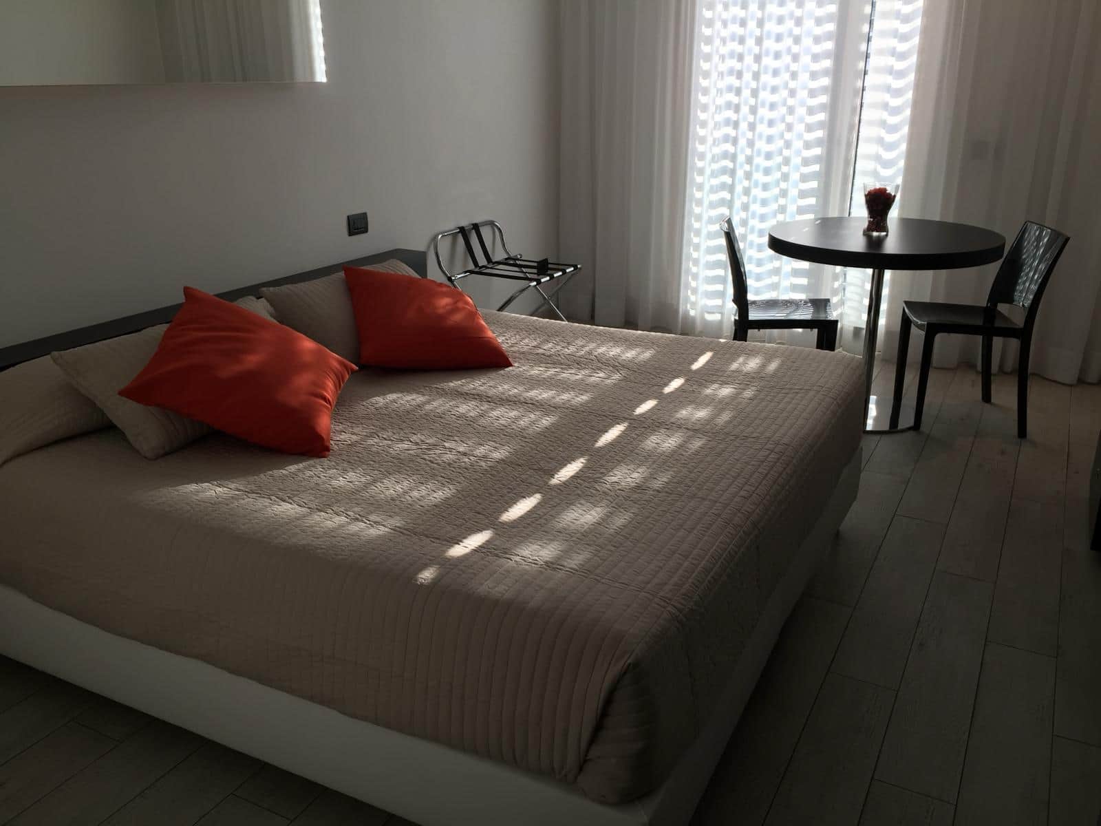 Blue Shades ApartHotel