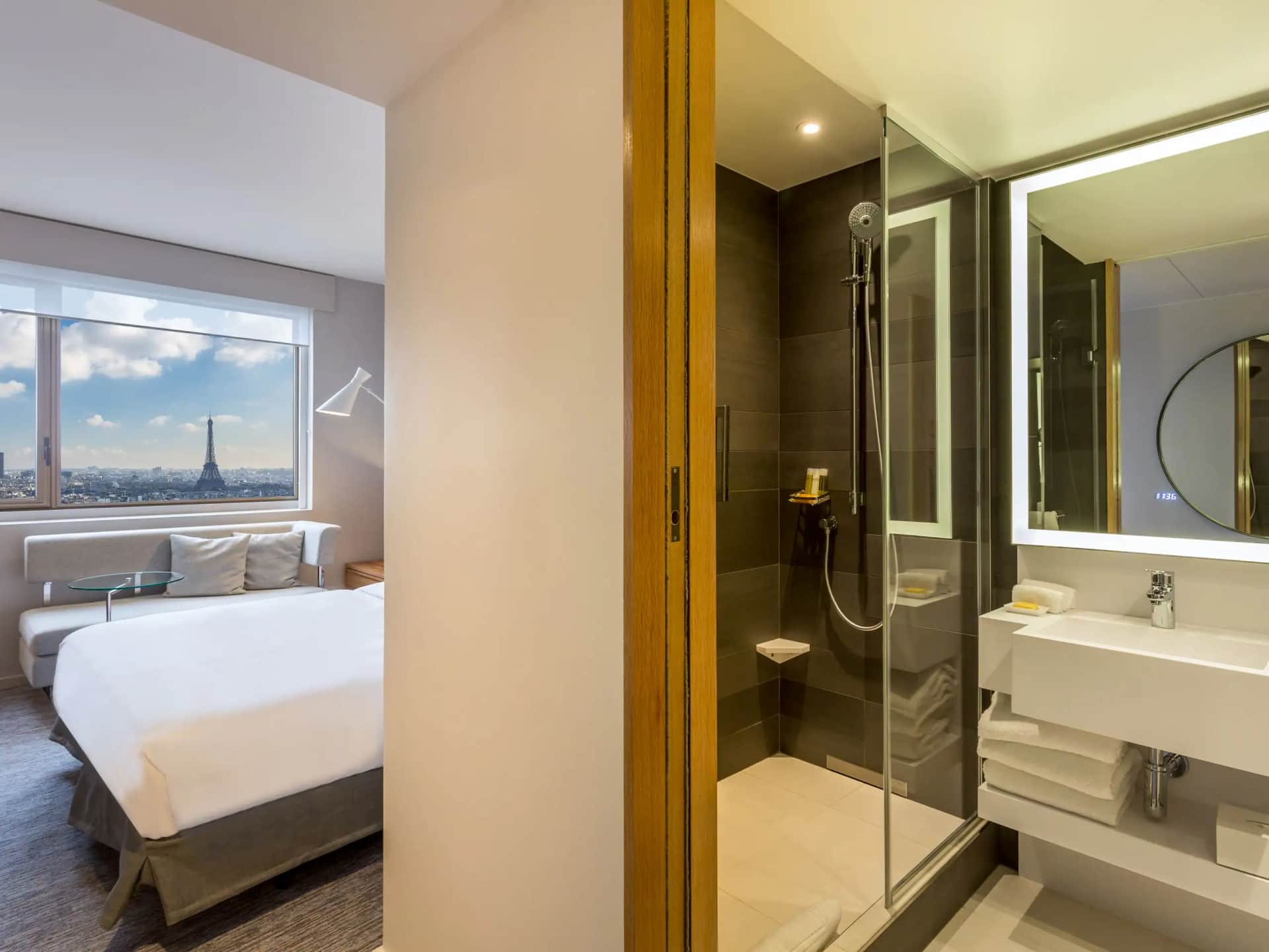 Hyatt Regency Paris Etoile