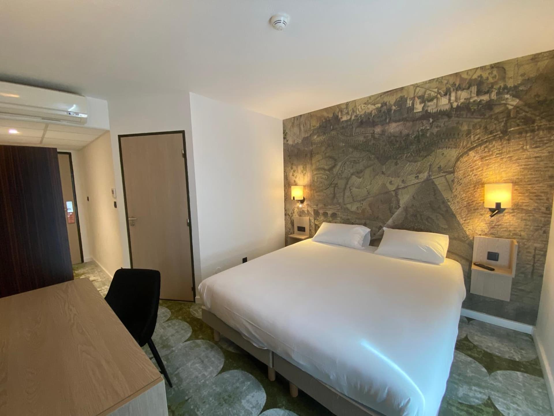 Hôtel Pont Rouge, Carcassonne