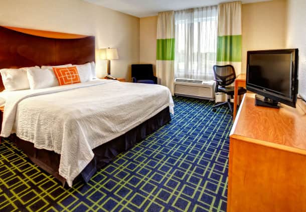 Fairfield Inn & Suites Naples