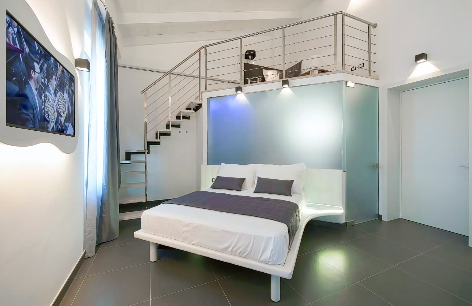 Mia Aparthotel
