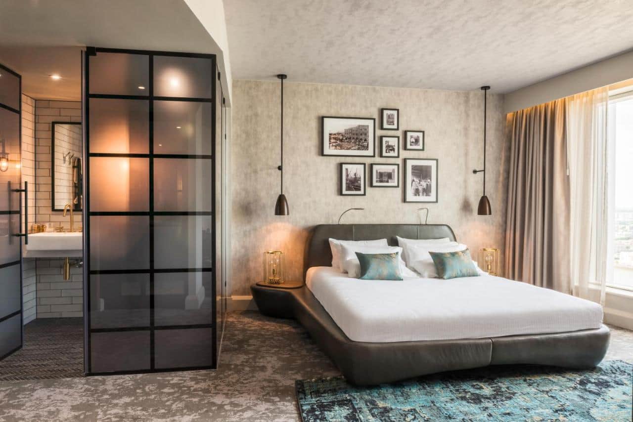 9 to 5 hotels
